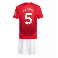 Maglie da calcio Manchester United Harry Maguire #5 Prima Maglia Bambino 2024-25 Manica Corta (+ Pantaloni corti)